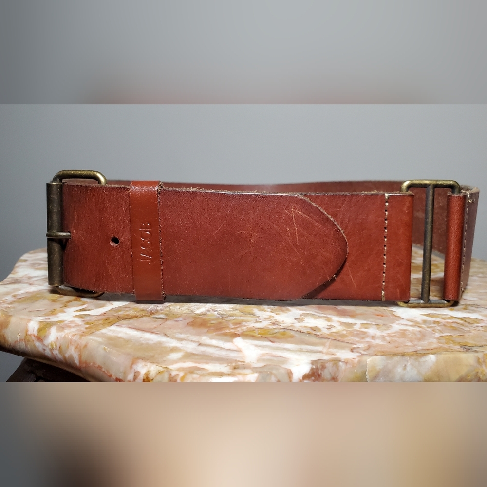 Small JACOB Brown Patina Leather Belt with Brass Buckle